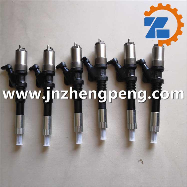 小松各種機(jī)型噴油器總成